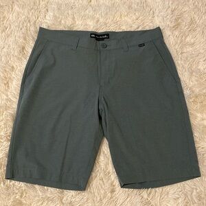 TravisMathew grey/green men’s shorts size 33